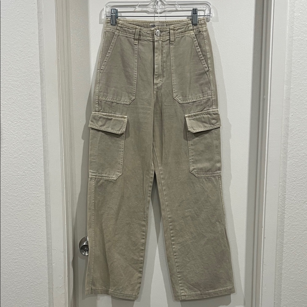 Zara Women's Tan Cropped Cargo Pants